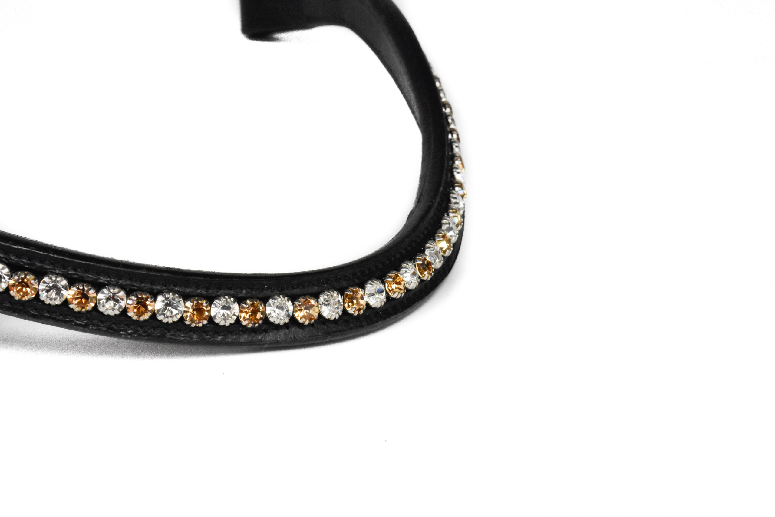 Frontriem met gouden en witte steentjes